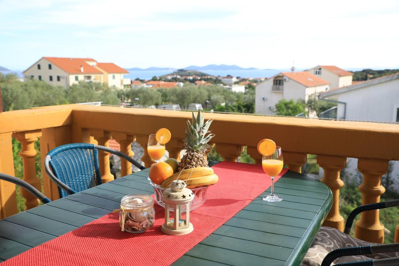Apartmani Sarlija Pakoštane Exteriér fotografie