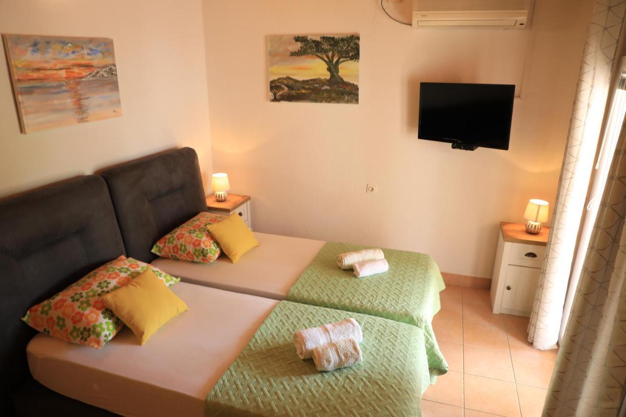 Apartmani Sarlija Pakoštane Exteriér fotografie