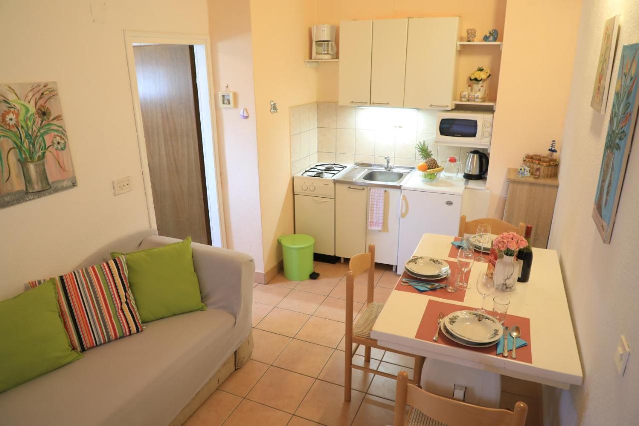 Apartmani Sarlija Pakoštane Exteriér fotografie